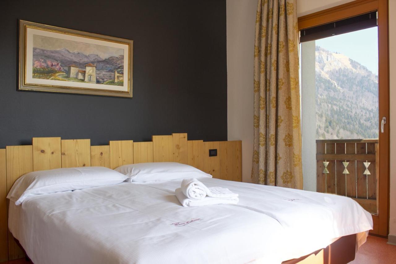 Albergo Croce D'Aune بيدافينا المظهر الخارجي الصورة